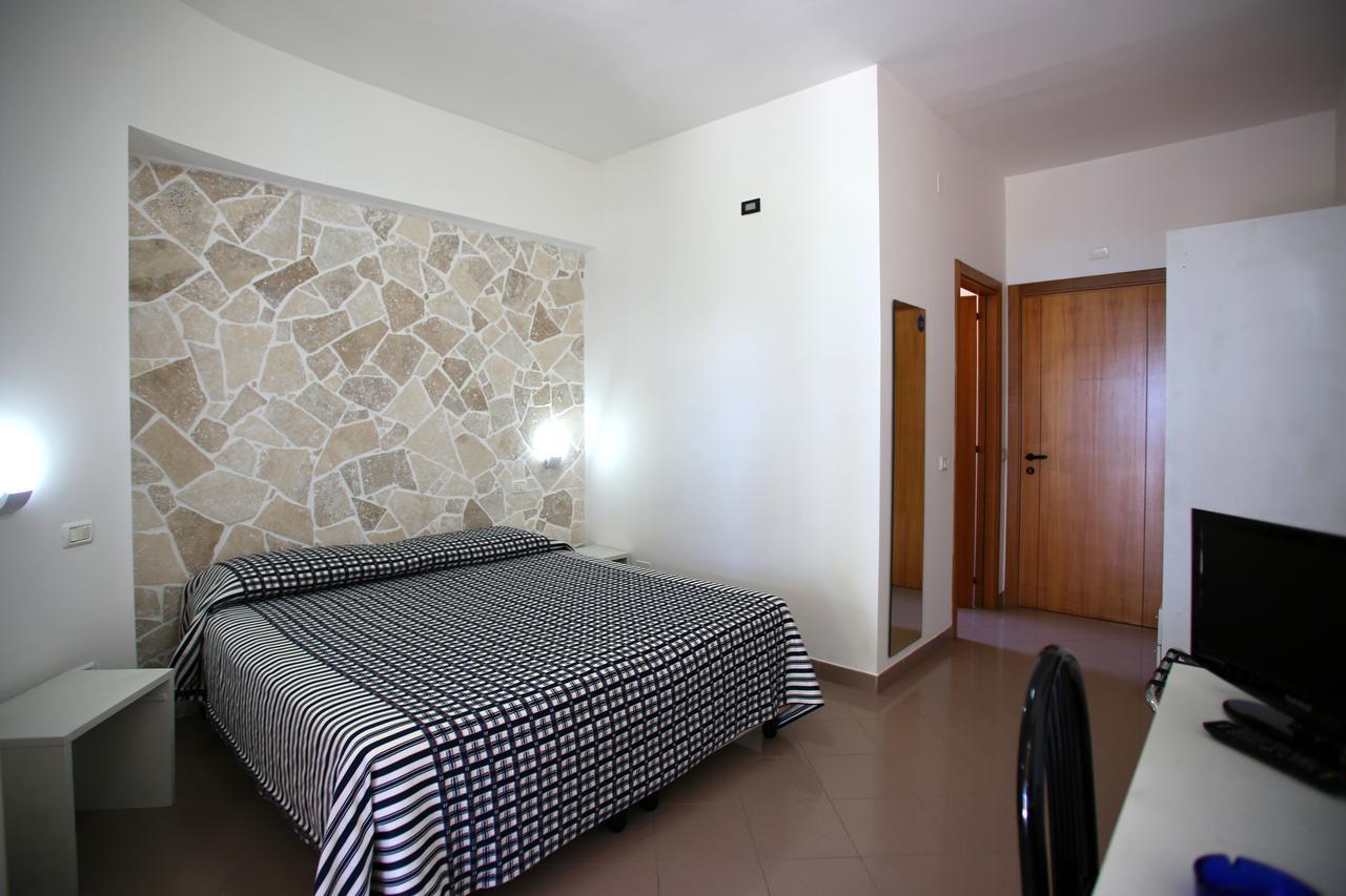 Hotel Parco Carabella Vieste Exterior foto
